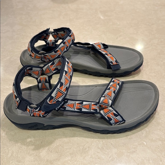 Teva Hurricane Men's Sport Sandals - Style #4156 - Picture 2 of 6